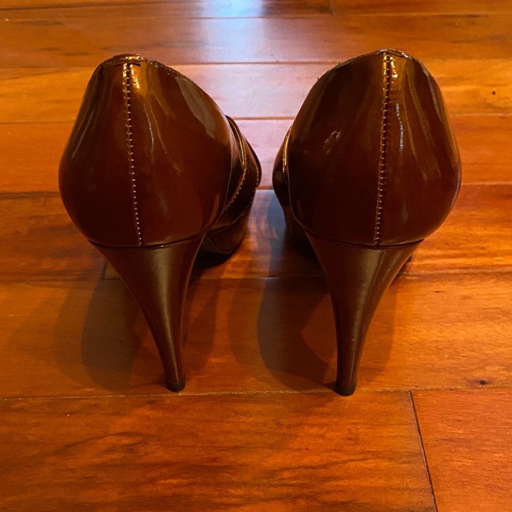 Carlos Santana Peep-Toe Heels - Picture 4 of 4
